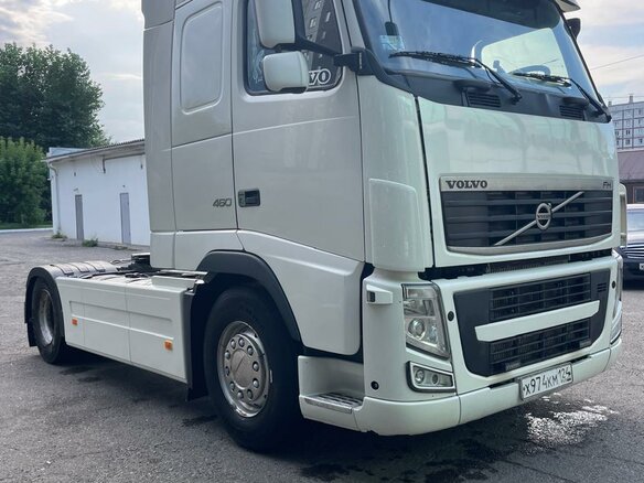 2011 Volvo FH, белый, 6150000 рублей - вид 1
