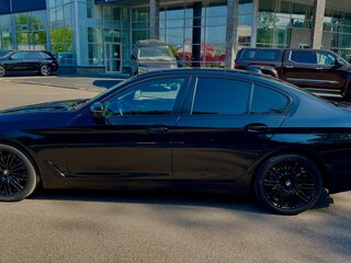 2020 BMW 5 серии 520d VII (G30/G31/G38) Рестайлинг, чёрный, 5100000 рублей, вид 4