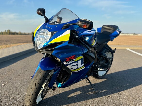 2019 Suzuki GSX-R 600, красный, 750000 рублей - вид 7