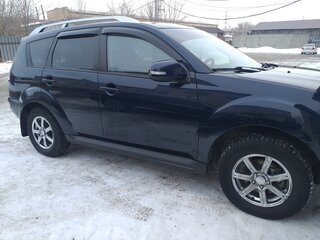 2010 Mitsubishi Outlander II Рестайлинг, синий, 1200000 рублей, вид 4