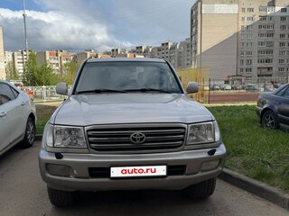 2004 Toyota Land Cruiser 100 Series Рестайлинг 1, серебристый, 1600000 рублей, вид 2