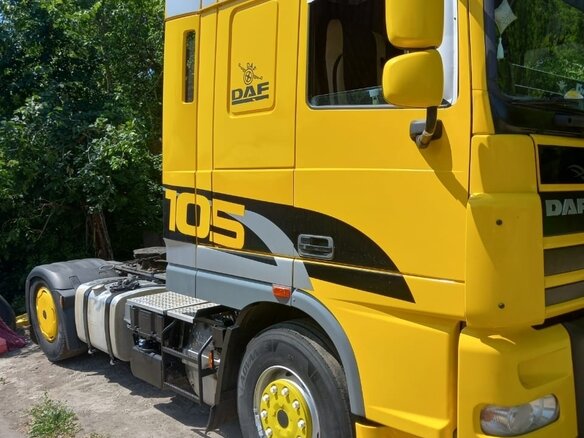 2012 DAF XF 105, жёлтый, 3100000 рублей - вид 1