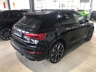 2021 Audi RS Q3 II (F3), чёрный, 5500000 рублей, вид 4