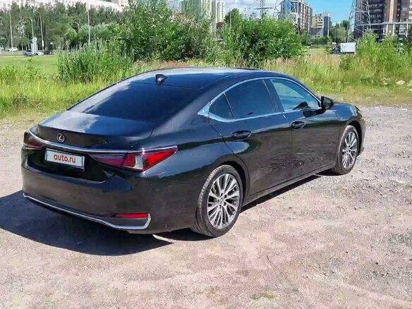 2020 Lexus ES 250 VII, чёрный, 3800000 рублей - вид 4