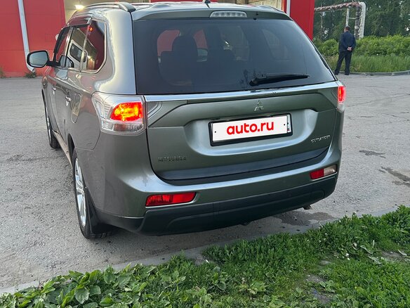 2012 Mitsubishi Outlander III, серый, 1390000 рублей - вид 5
