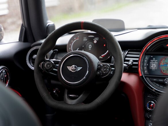 2019 Mini Hatch JCW III (F55/F56) Рестайлинг, зелёный - вид 11
