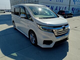 2018 Honda Stepwgn V Рестайлинг, белый, 2650000 рублей, вид 2
