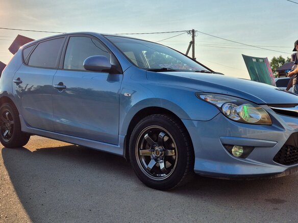 2011 Hyundai i30 I Рестайлинг, голубой, 560000 рублей - вид 3