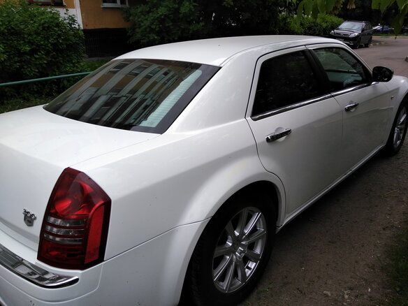 2005 Chrysler 300C I, белый - вид 8