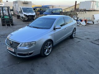 2006 Volkswagen Passat B6, серебристый, 640000 рублей, вид 1