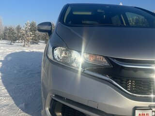 2019 Honda Fit III Рестайлинг, серебристый, 1369000 рублей, вид 3