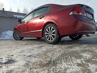 2008 Honda Civic VIII, красный, 700000 рублей, вид 4