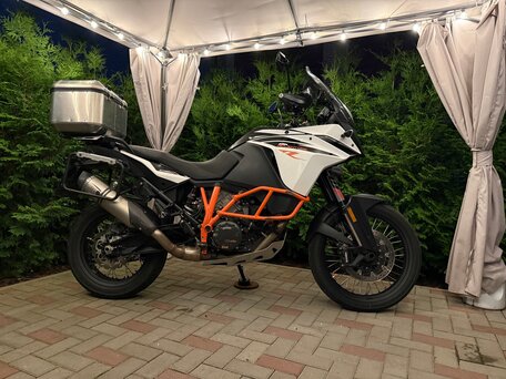 2017 KTM 1090 Adventure R, белый, 770000 рублей, вид 3