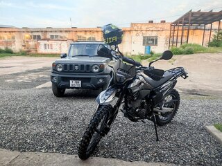 2024 Suzuki Jimny Sierra IV, серый, 3050000 рублей, вид 3