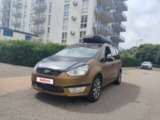 2014 Ford Galaxy II Рестайлинг, жёлтый, 700000 рублей, вид 1