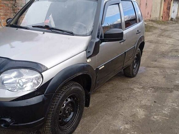 2015 Chevrolet Niva I Рестайлинг, серый, 650000 рублей - вид 8