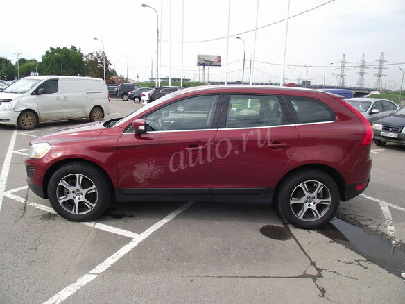 2011 Volvo XC60 I, пурпурный - вид 4
