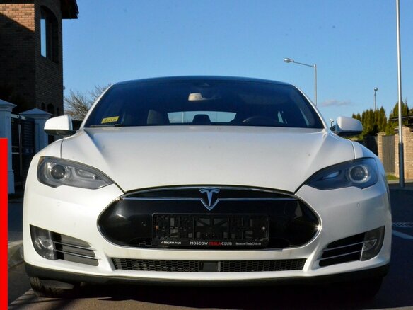 2015 Tesla Model S P85D I, белый - вид 1