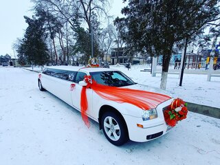 2006 Chrysler 300C I, белый, 1150000 рублей, вид 2