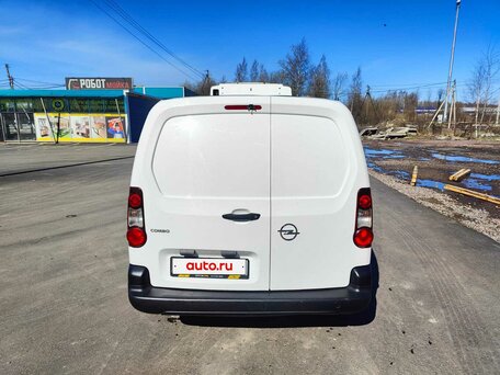 2021 Opel Combo, белый, 1649999 рублей, вид 5