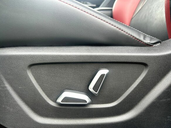 2024 Geely Coolray I Рестайлинг, белый, 2150000 рублей - вид 9