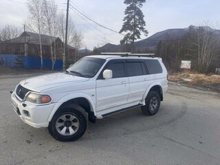 2006 Mitsubishi Pajero Sport I Рестайлинг, белый, 1350000 рублей, вид 1