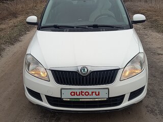 2012 Skoda Roomster I Рестайлинг, белый, 700000 рублей, вид 2