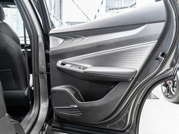 2026 Geely Cityray, серый, 3344990 рублей - вид 12