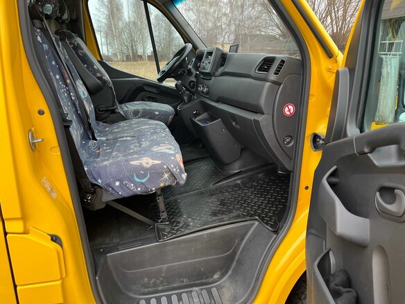 2020 Renault Master, золотистый, 2300000 рублей - вид 6