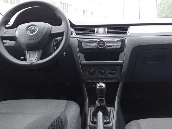 2017 Skoda Rapid I, белый, 1100000 рублей - вид 6