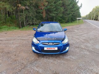2012 Hyundai Solaris I, синий, 750000 рублей, вид 1