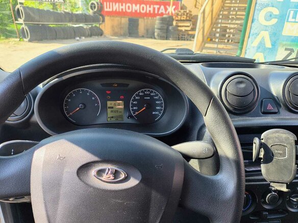 2015 Lada (ВАЗ) Granta I, белый, 585000 рублей - вид 7