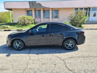 2013 Chevrolet Cruze I Рестайлинг, чёрный, 800000 рублей, вид 4