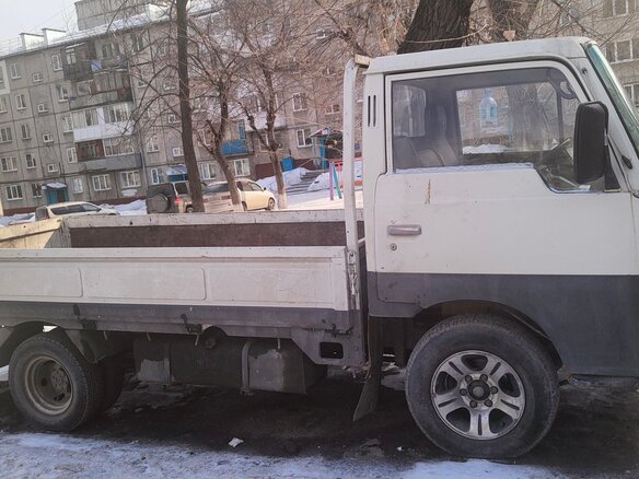 1991 Nissan Atlas, белый, 850000 рублей - вид 1