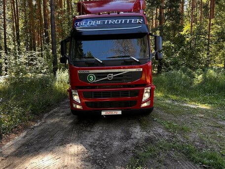 2011 Volvo FM, красный, 2550000 рублей, вид 3