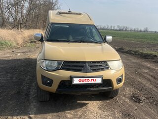 2010 Mitsubishi L200 IV, бежевый, 750000 рублей, вид 4