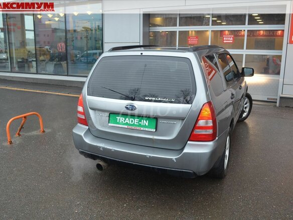 2006 Subaru Forester II Рестайлинг, серый - вид 3