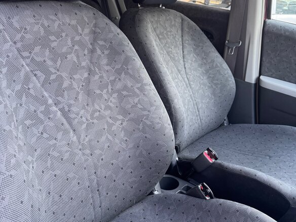 2010 Toyota Vitz II (XP90), красный, 845000 рублей - вид 12