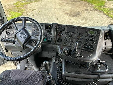 2001 Scania 4-Series, белый, 1500000 рублей, вид 4
