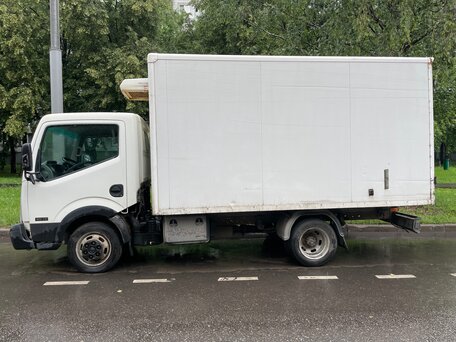 2015 Nissan Cabstar, белый, 1000000 рублей, вид 1