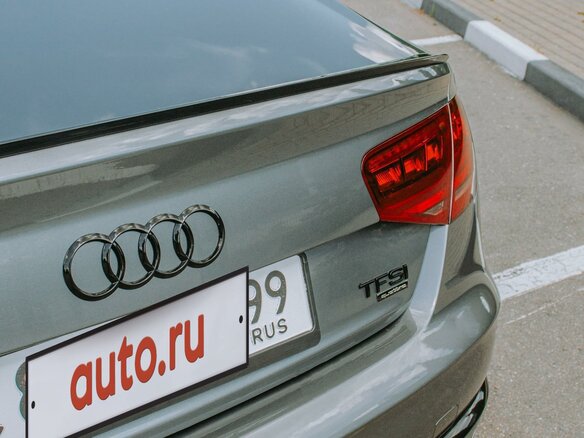 2013 Audi A8 III (D4), серый, 2600000 рублей - вид 35