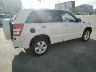 2005 Suzuki Escudo III, белый, 700000 рублей, вид 5