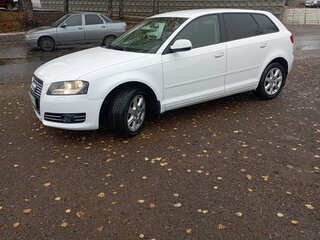 2010 Audi A3 II (8P) Рестайлинг 2, белый, 1200000 рублей, вид 4
