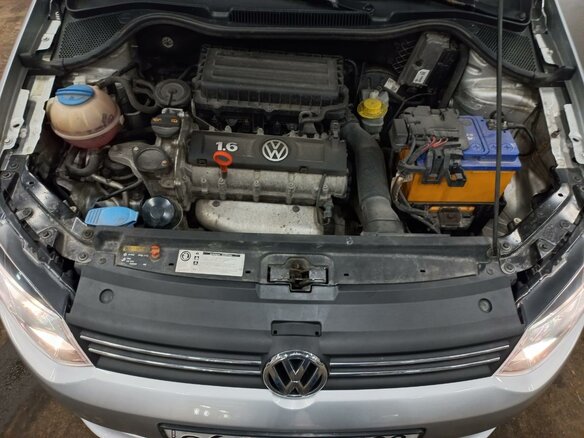 2013 Volkswagen Polo V, серебристый, 900000 рублей - вид 7