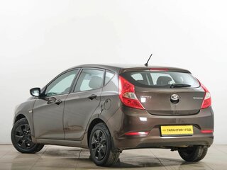 2015 Hyundai Solaris I Рестайлинг, коричневый, 800000 рублей, вид 4