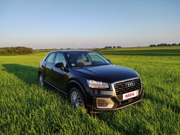 2018 Audi Q2 I, чёрный, 1600000 рублей - вид 3