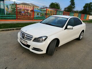 2013 Mercedes-Benz C-Класс 180 III (W204) Рестайлинг, белый, 700000 рублей, вид 2