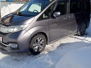 2015 Honda Stepwgn Spada V, серый, 1920000 рублей, вид 4