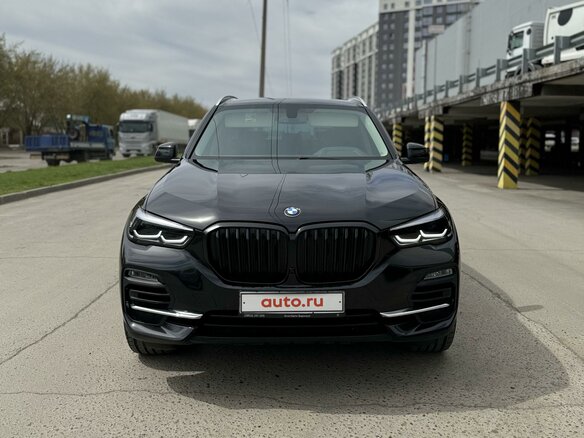2020 BMW X5 25d IV (G05/G18), чёрный, 6400000 рублей - вид 4