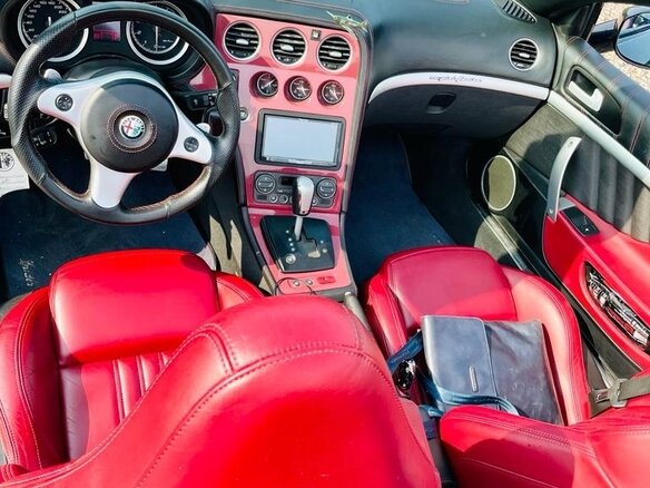 2008 Alfa Romeo Spider III, чёрный, 3500000 рублей - вид 19